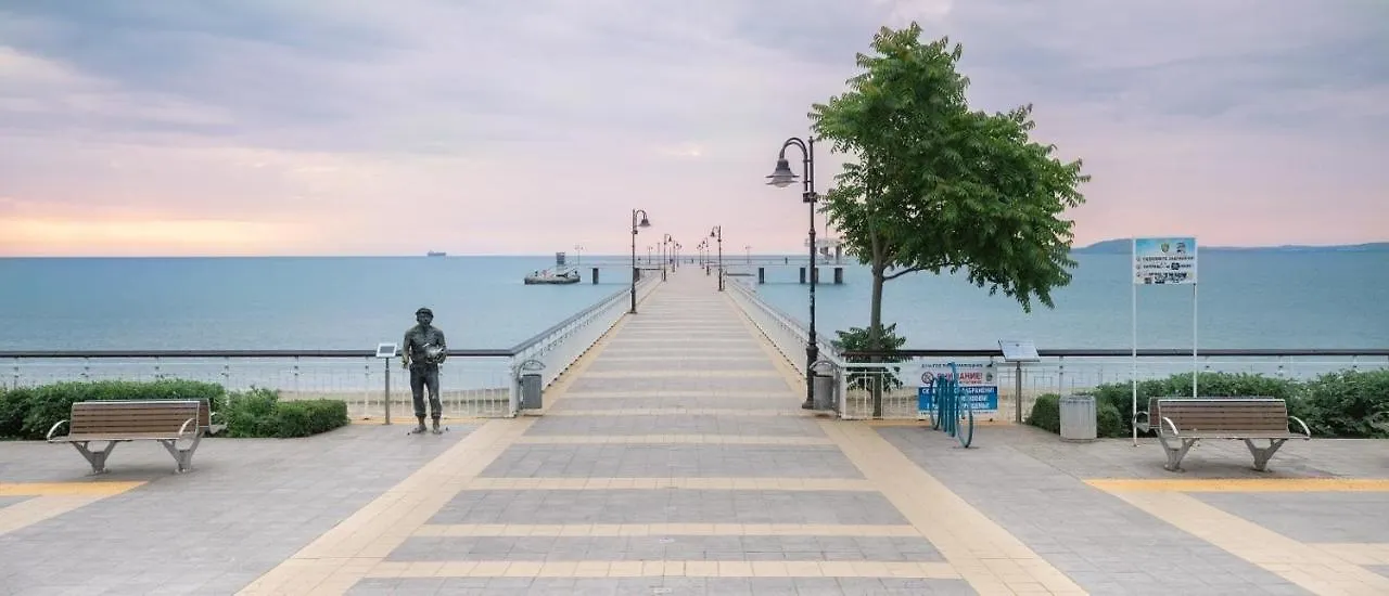Daria Luxury Seaside Apartment Burgas City