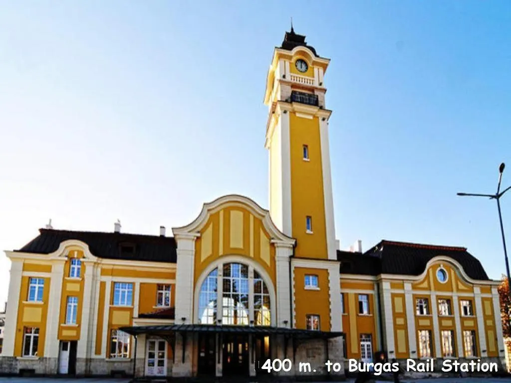 Daria Luxury Seaside Apartment Burgas City
